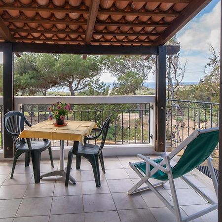 Casa Vacanze Cala Sapone SantʼAntìoco エクステリア 写真