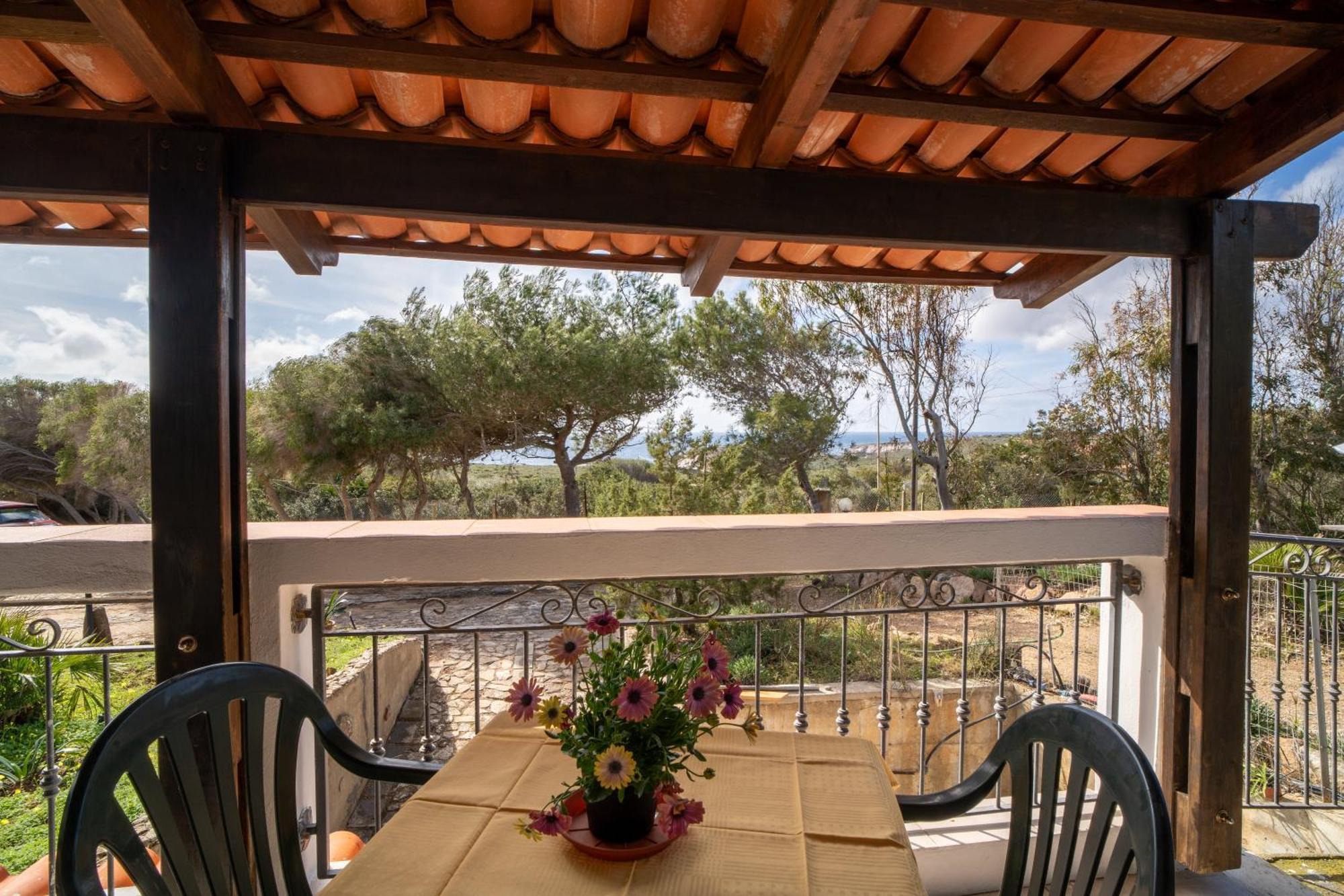 Casa Vacanze Cala Sapone SantʼAntìoco エクステリア 写真